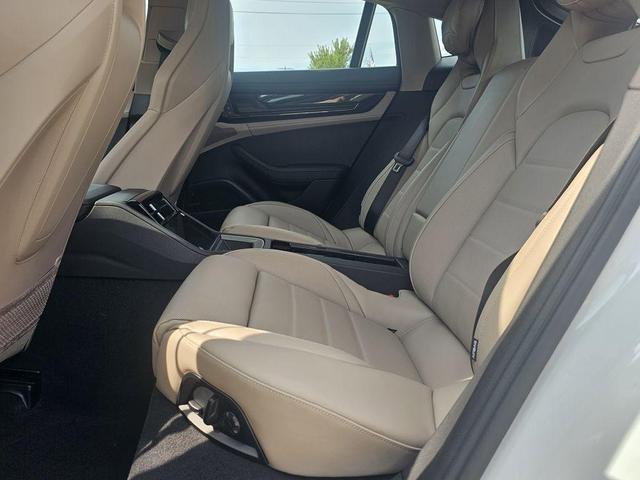 Photo of 2025 White Porsche Panamera