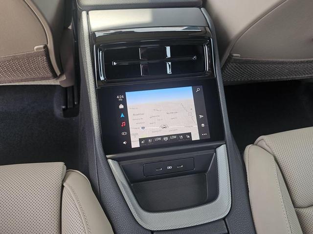 Photo of 2025 White Porsche Panamera