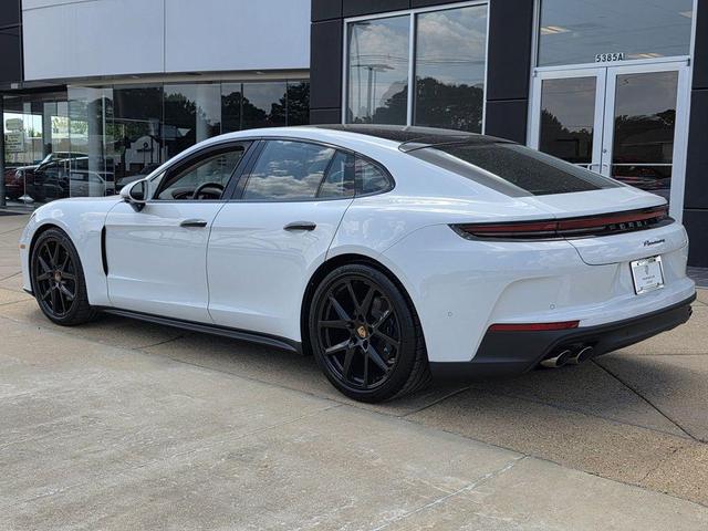 Photo of 2025 White Porsche Panamera