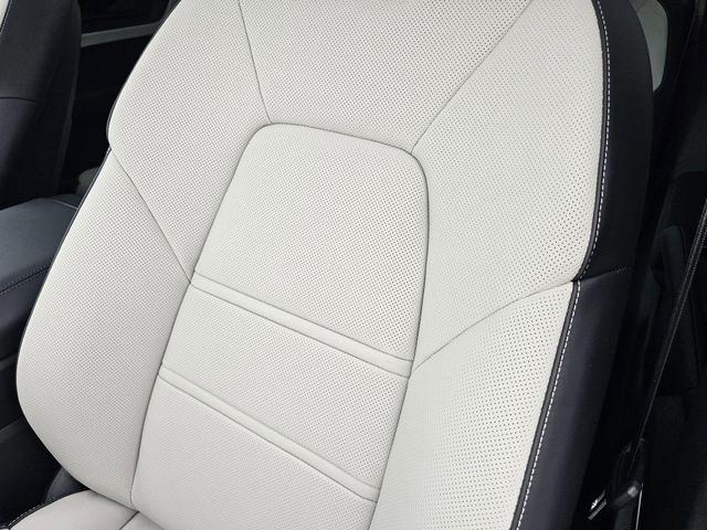 Photo of 2025 Black Porsche Cayenne
