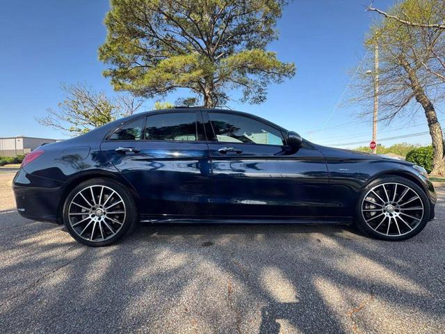Photo of 2016 Lunar Blue Metallic Mercedes-Benz C-Class