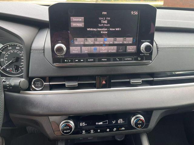 Photo of 2022 White Diamond Mitsubishi Outlander