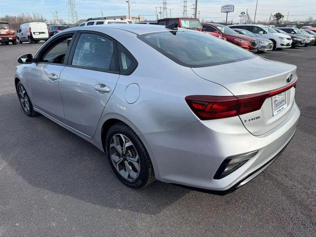 Photo of 2021 Silvwr Kia Forte