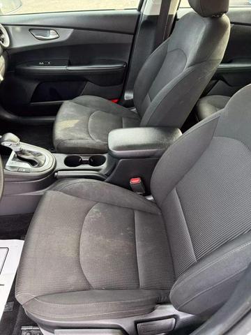 Photo of 2021 Silvwr Kia Forte