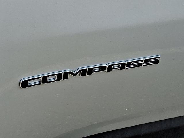 Photo of 2025 Silver Zynith Jeep Compass