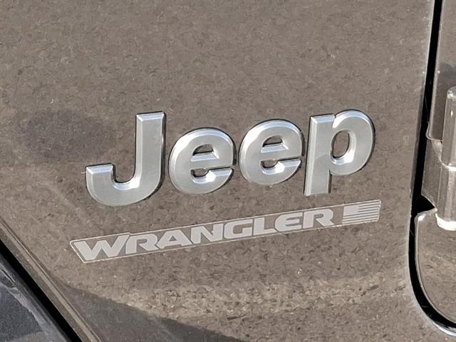 Photo of 2025 Black Clearcoat Jeep Wrangler