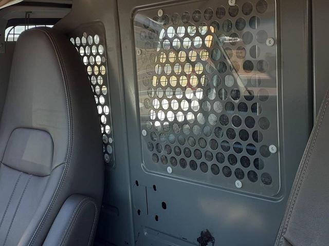 Photo of 2015 White Chevrolet Express 2500