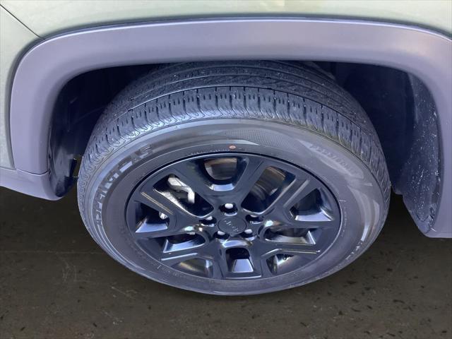 Photo of 2021 Olive Green Pearlcoat Jeep Compass