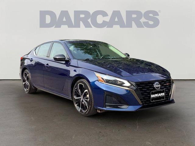 Photo of 2023 Deep Blue Pearl Nissan Altima