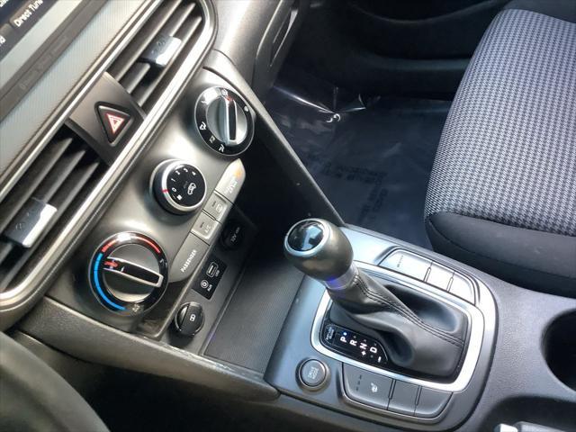Photo of 2019 Thunder Gray Hyundai KONA