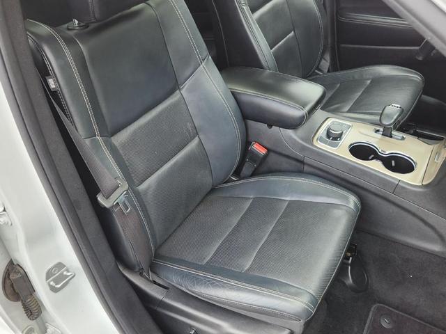 Photo of 2014 White Jeep Grand Cherokee