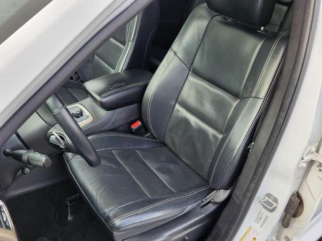 Photo of 2014 White Jeep Grand Cherokee