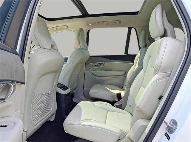 Photo of 2023 Crystal White Volvo XC90 Recharge Plug-In Hybrid