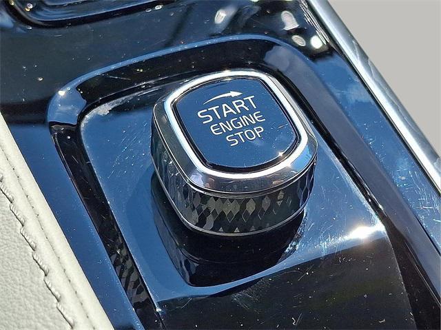 Photo of 2023 Crystal White Volvo XC90 Recharge Plug-In Hybrid