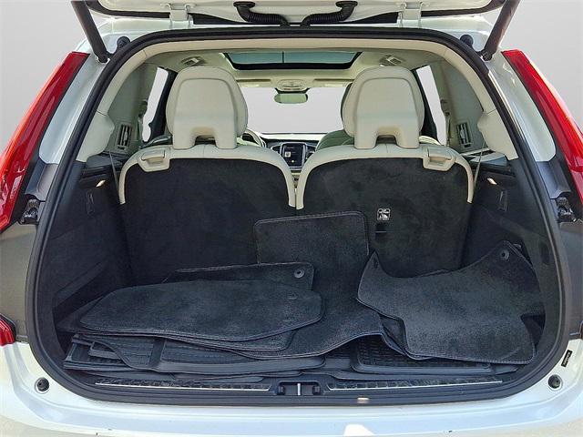 Photo of 2023 Crystal White Volvo XC90 Recharge Plug-In Hybrid