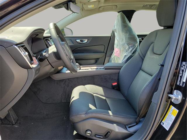 Photo of 2024 Onyx Black Volvo S60