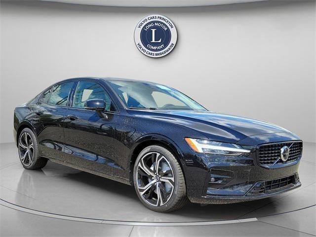 Photo of 2024 Onyx Black Volvo S60