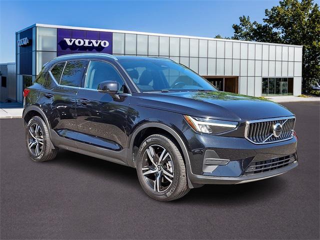 2025 Volvo XC40