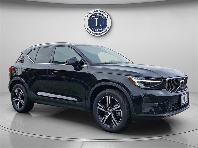 2025 Volvo XC40