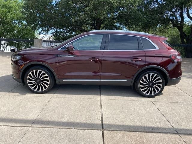 Photo of 2023 BURGUNDY VELVET MET TC Lincoln Nautilus