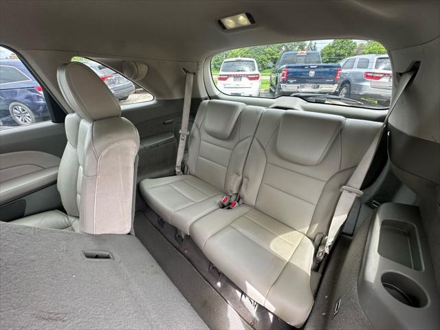 Photo of 2011 Bali Blue Pearl Acura MDX