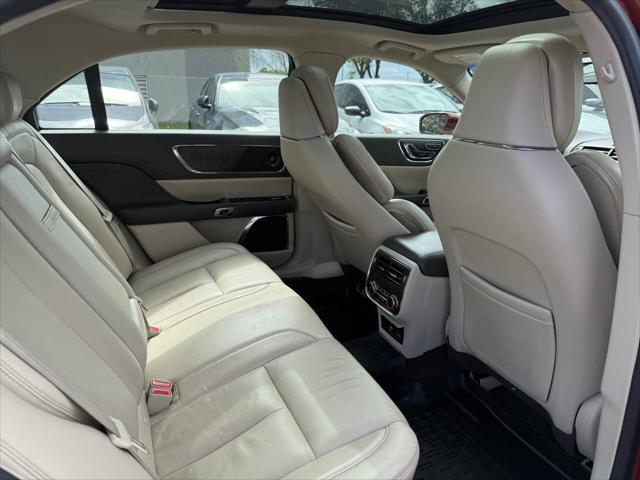 Photo of 2017 Red Lincoln Continental