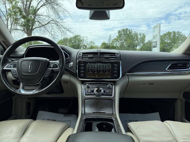 Photo of 2017 Red Lincoln Continental