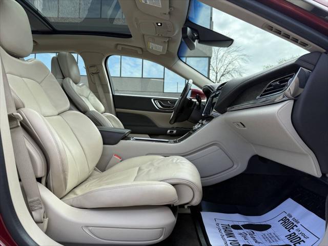 Photo of 2017 Red Lincoln Continental