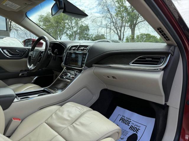 Photo of 2017 Red Lincoln Continental