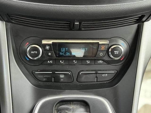Photo of 2013 Turquoise Ford C-Max Hybrid
