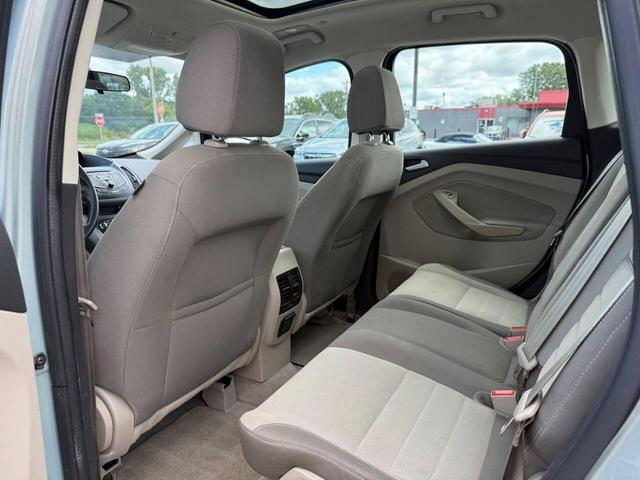 Photo of 2013 Turquoise Ford C-Max Hybrid
