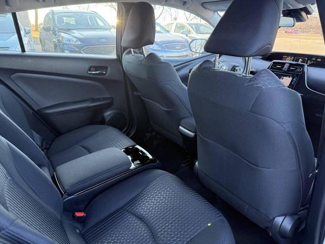 Photo of 2018 White Toyota Prius Prime