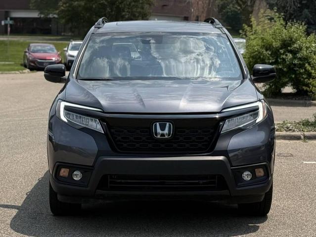 Photo of 2021 Gray Honda Passport