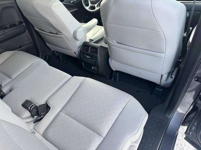 Photo of 2021 Gray Honda Passport