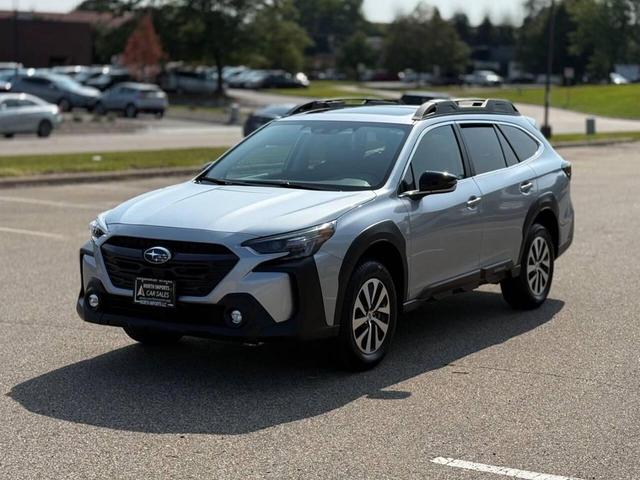 Photo of 2024 Ice Silver Metallic Subaru Outback