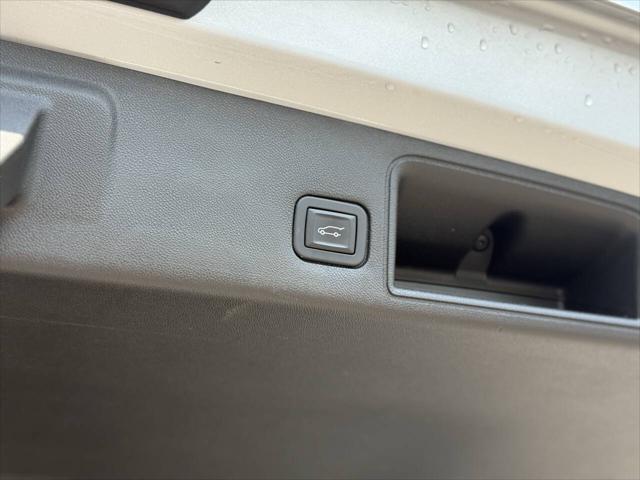 Photo of 2018 Quicksilver Metallic GMC Terrain