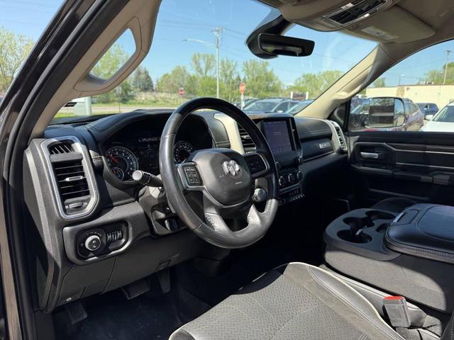 Photo of 2019 Granite Crystal Metallic Clearcoat RAM 2500