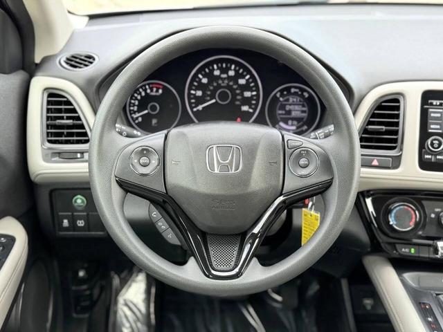 Photo of 2022 Lunar Silver Metallic Honda HR-V