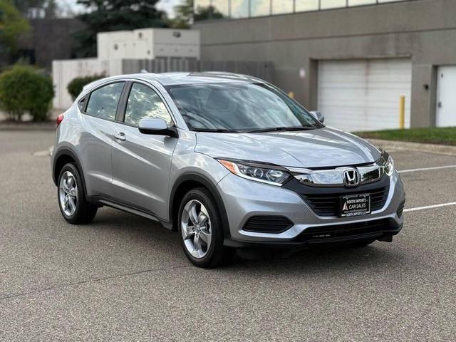 Photo of 2022 Lunar Silver Metallic Honda HR-V