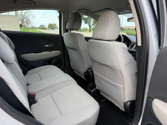 Photo of 2022 Lunar Silver Metallic Honda HR-V