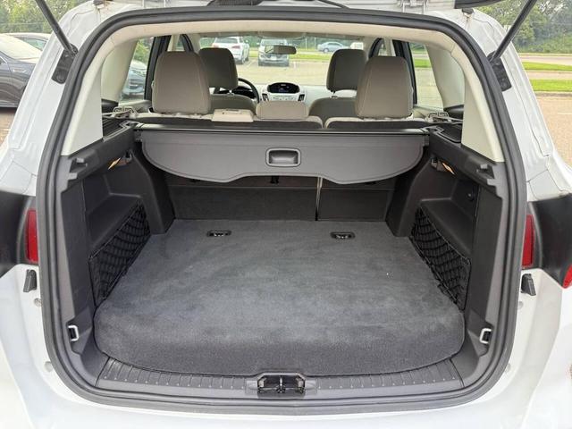 Photo of 2014 White Ford C-Max Hybrid