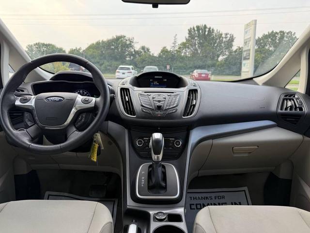 Photo of 2014 White Ford C-Max Hybrid