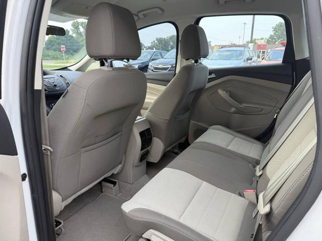 Photo of 2014 White Ford C-Max Hybrid