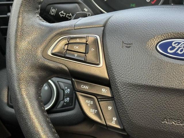 Photo of 2017 Shadow Black Ford Escape