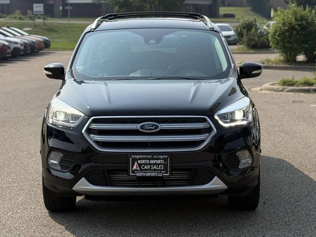 Photo of 2017 Shadow Black Ford Escape