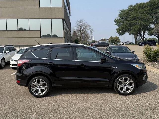 Photo of 2017 Shadow Black Ford Escape
