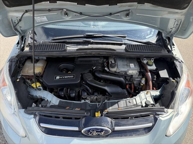 Photo of 2014 Turquoise Ford C-Max Hybrid
