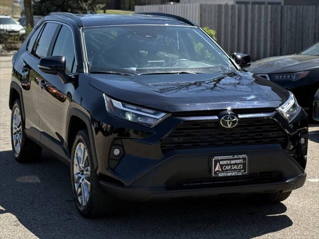 Photo of 2022 Midnight Black Metallic Toyota RAV4