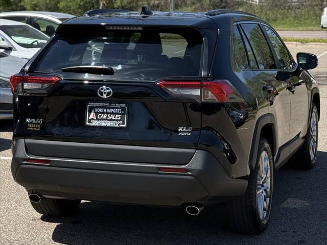 Photo of 2022 Midnight Black Metallic Toyota RAV4