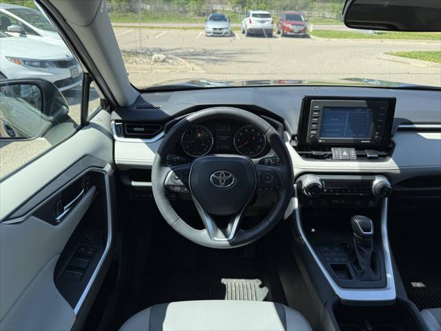 Photo of 2022 Midnight Black Metallic Toyota RAV4